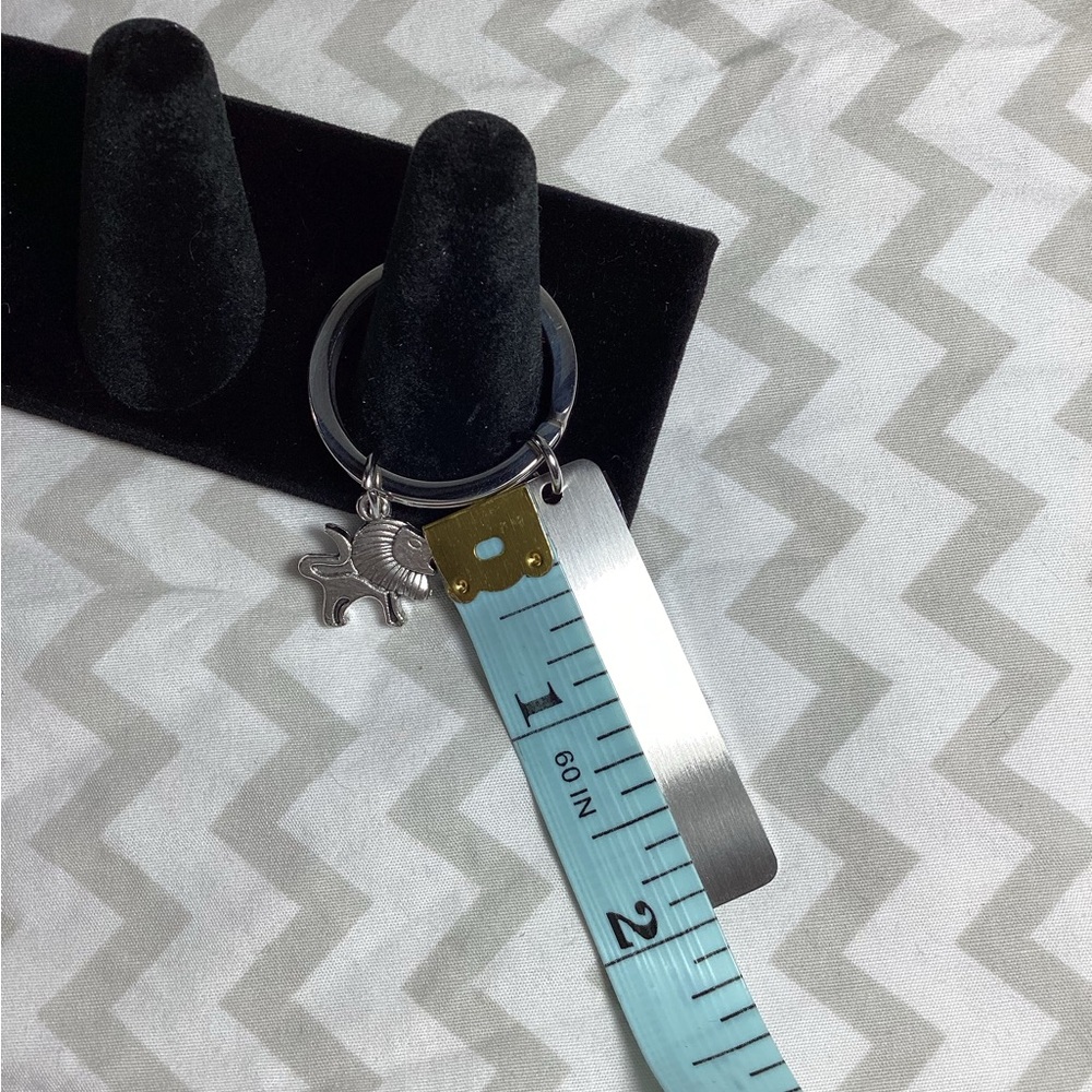 Lion Keychain - Picture 3 of 3